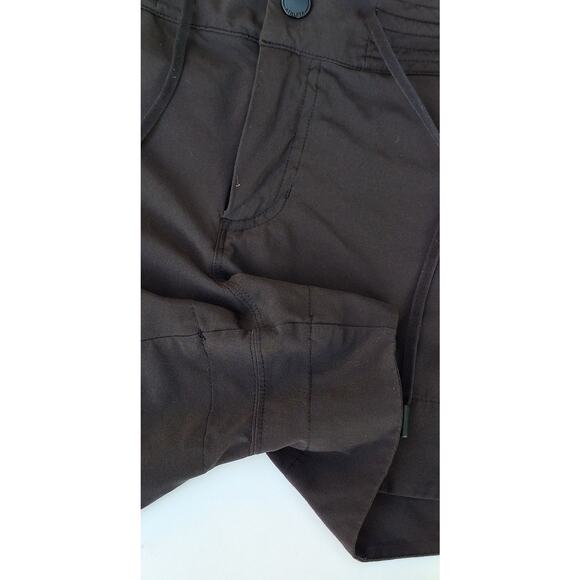 ATHLETA Trekkie Outdoor Utility Hiking Short BLACK 305514 Size 8 Zip Pockets - Picture 8 of 11